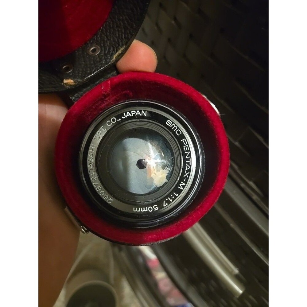 Asahi Pentax Super-Takumar 50mm f/1.7 Lens w/ Case Vintage